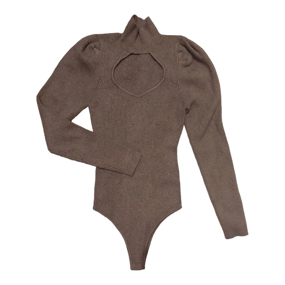 ASTR THE LABEL Front Cutout Sexy Gray Ribbed Bodysuit Size Small EUC Stretch - Picture 4 of 7